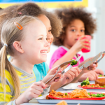 Mehr als nur Essen –  Mahlzeiten pädagogisch gestalten